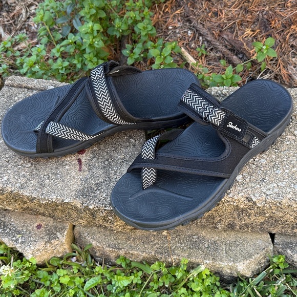 Skechers Women Adventure Reggae Slide Black Slip-On Strappy Comfort Sandals Sz 9 - Picture 2 of 10